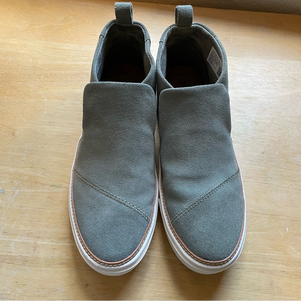 TOMS Paxton Olive Green Suede Slip On Shoes-6.5